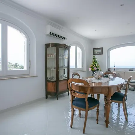 Aldarogi Alojamento de Acomodação e Pequeno-almoço Capri