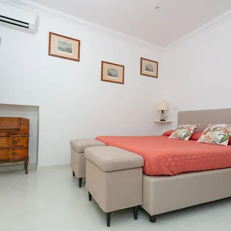 Alojamento de Acomodação e Pequeno-almoço Aldarogi Capri