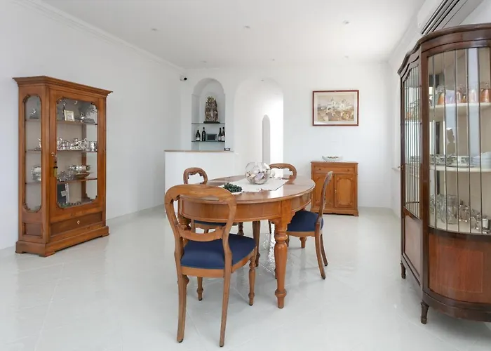 阿尔达罗奇酒店