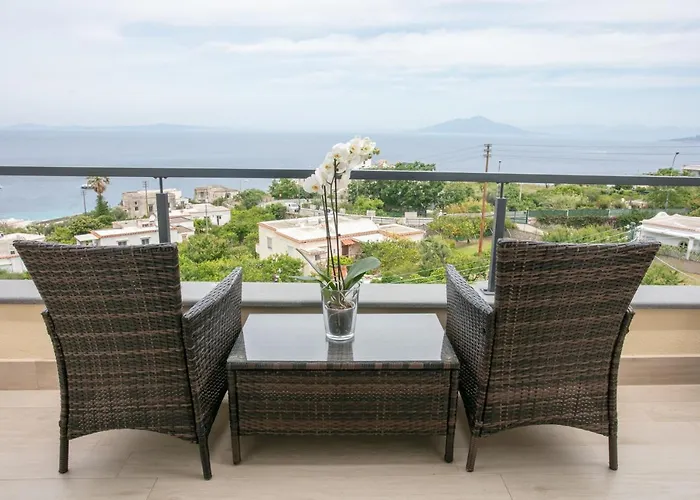 阿尔达罗奇酒店 4* 卡普里